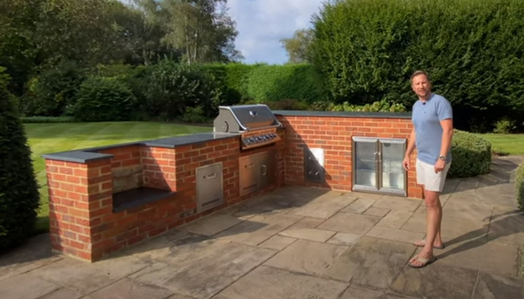 Dream Outdoor Kitchen In Surrey