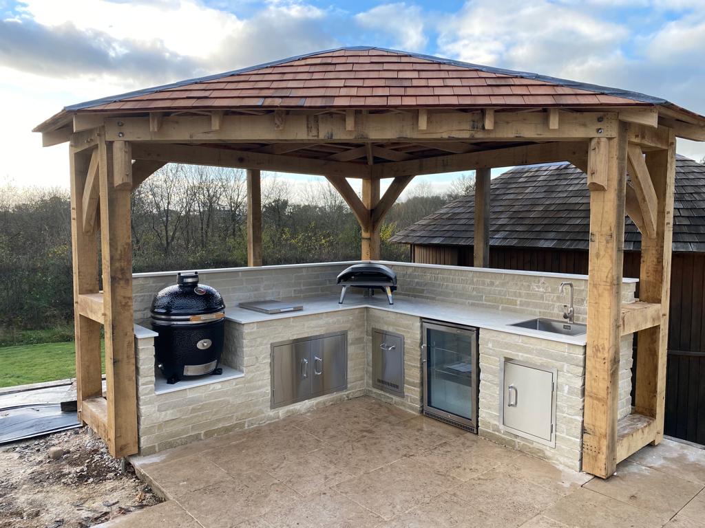 Hampshire outdoor kitchen supplier