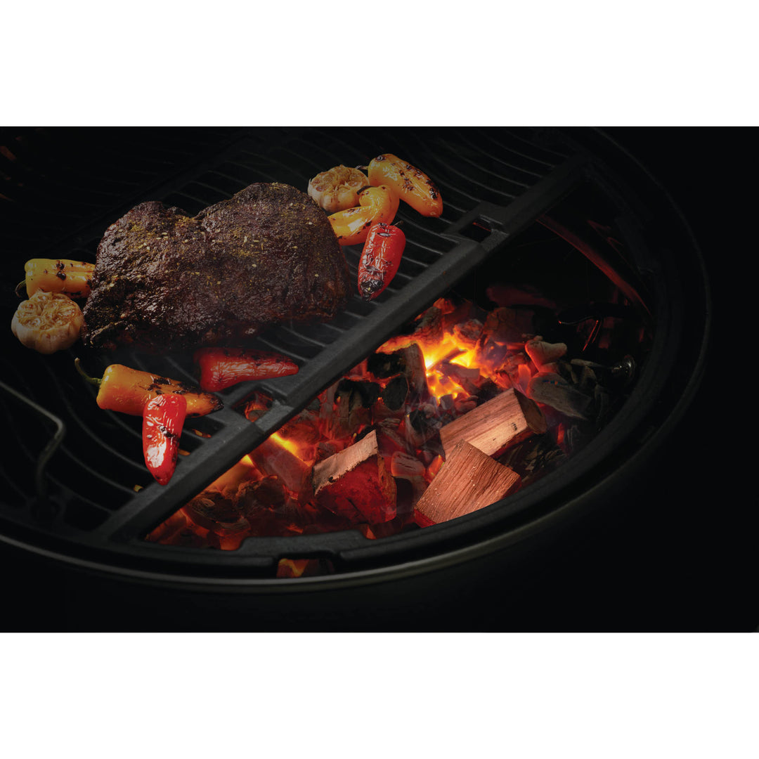 At AOS Kitchens we thrive on helping outdoor cooking enthusiasts through the whole process of designing and creating their amazing outdoor kitchens. If your passion is alfresco dining, you can't beat our range of gas and charcoal bbqs, pizza ovens and outdoor kitchen units. Extend your outdoor living and entertaining space with an outdoor kitchen. Complement your outdoor living area and give yourself the ultimate dream BBQ and patio dining area.
