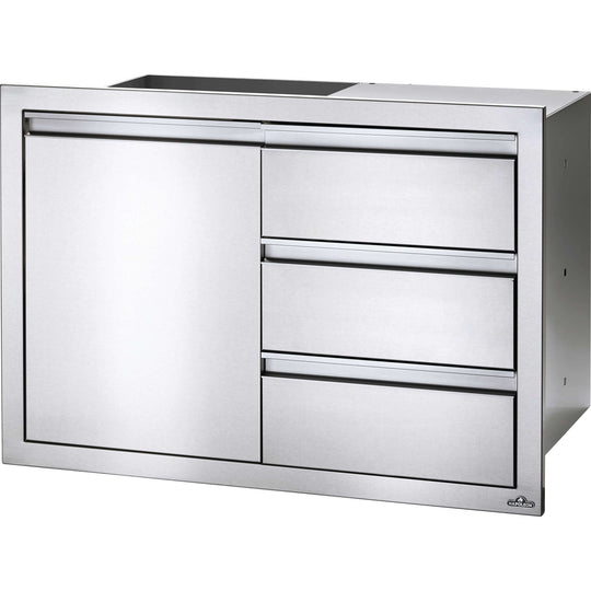 At AOS Kitchens we thrive on helping outdoor cooking enthusiasts through the whole process of designing and creating their amazing outdoor kitchens. If your passion is alfresco dining, you can't beat our range of gas and charcoal bbqs, pizza ovens and outdoor kitchen units. Extend your outdoor living and entertaining space with an outdoor kitchen. Complement your outdoor living area and give yourself the ultimate dream BBQ and patio dining area.