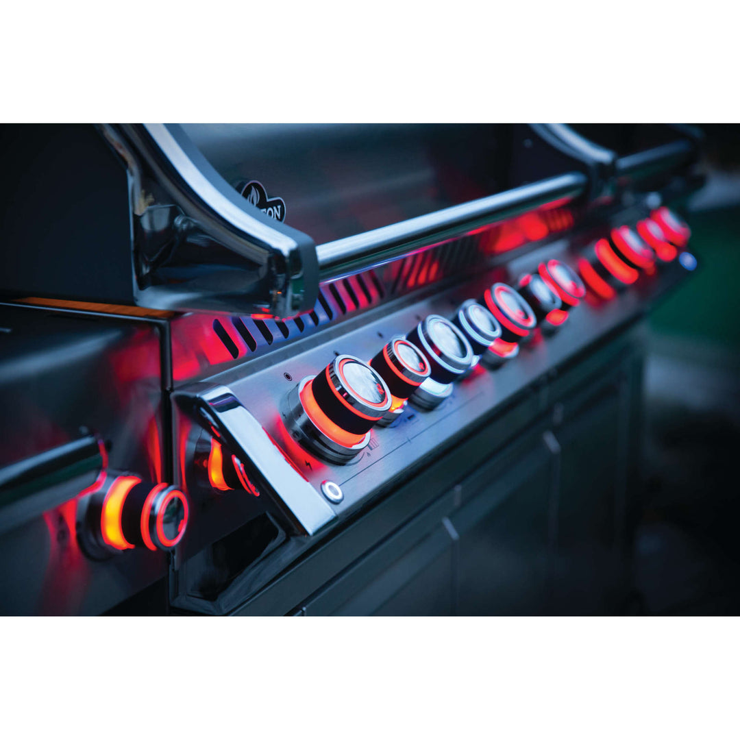 At AOS Kitchens we thrive on helping outdoor cooking enthusiasts through the whole process of designing and creating their amazing outdoor kitchens. If your passion is alfresco dining, you can't beat our range of gas and charcoal bbqs, pizza ovens and outdoor kitchen units. Extend your outdoor living and entertaining space with an outdoor kitchen. Complement your outdoor living area and give yourself the ultimate dream BBQ and patio dining area.