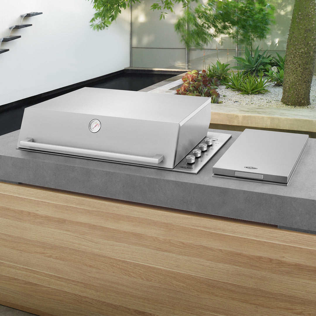 At AOS Kitchens we thrive on helping outdoor cooking enthusiasts through the whole process of designing and creating their amazing outdoor kitchens. If your passion is alfresco dining, you can't beat our range of gas and charcoal bbqs, pizza ovens and outdoor kitchen units. Extend your outdoor living and entertaining space with an outdoor kitchen. Complement your outdoor living area and give yourself the ultimate dream BBQ and patio dining area.