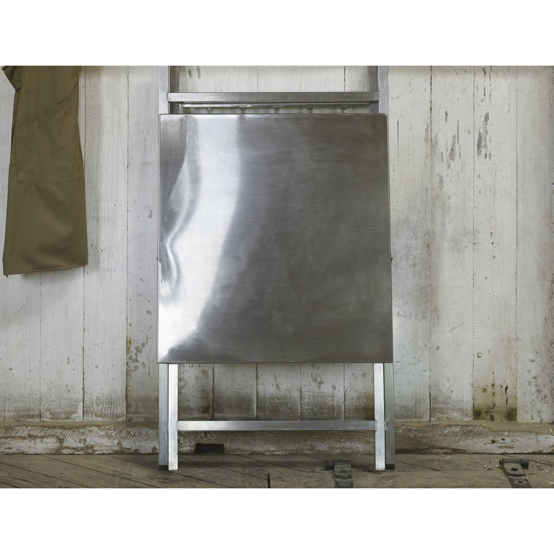 At AOS Kitchens we thrive on helping outdoor cooking enthusiasts through the whole process of designing and creating their amazing outdoor kitchens. If your passion is alfresco dining, you can't beat our range of gas and charcoal bbqs, pizza ovens and outdoor kitchen units. Extend your outdoor living and entertaining space with an outdoor kitchen. Complement your outdoor living area and give yourself the ultimate dream BBQ and patio dining area.