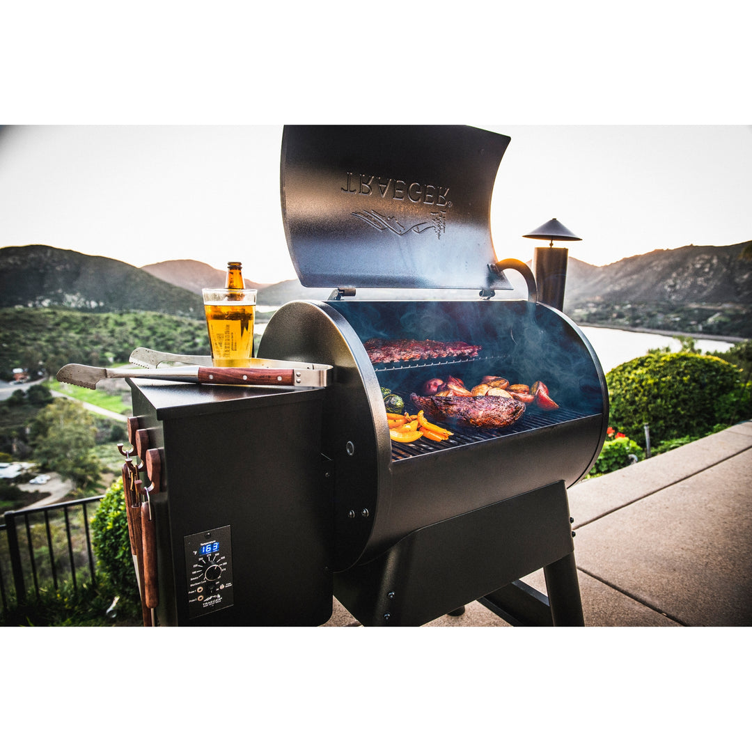 Traeger PRO 22 UK